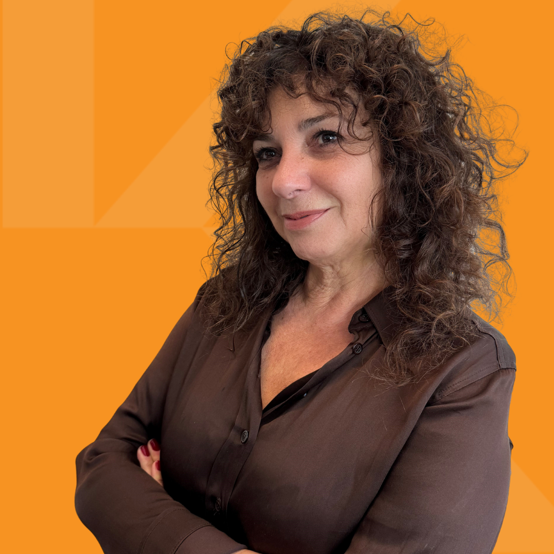 Claudia Costella Claudia Costella